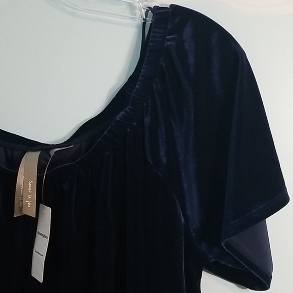 Penningtons blue velvet like fuzzy drop shoulder top 1X - Picture 4 of 8